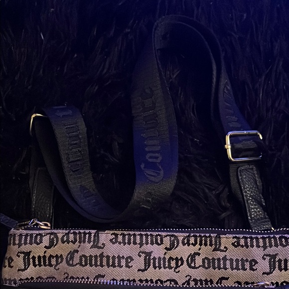 BRAND NEW Juicy Couture Black and Pink Logo Crossbody Bag - Picture 4 of 4